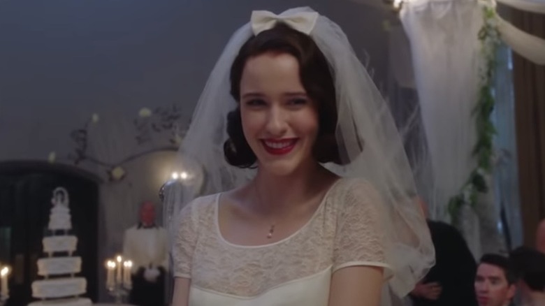 The pilot episode opens on Midge's wedding