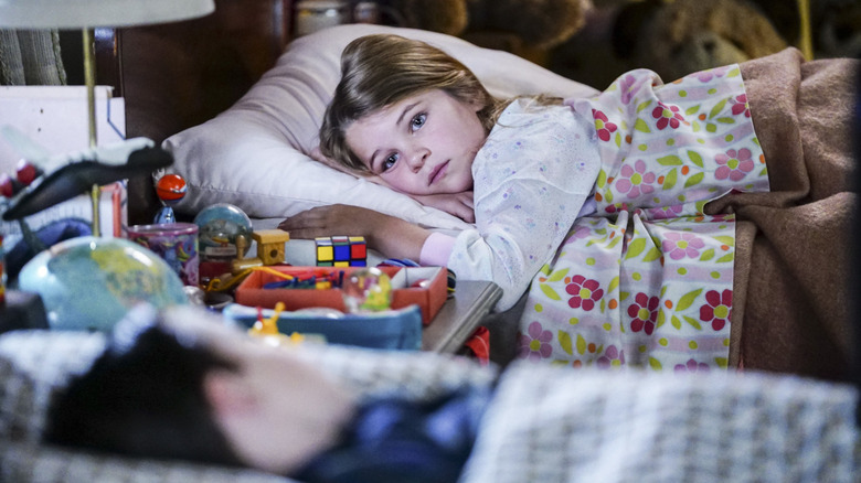 Young Sheldon, Sheldon and Missy are lying in their bed