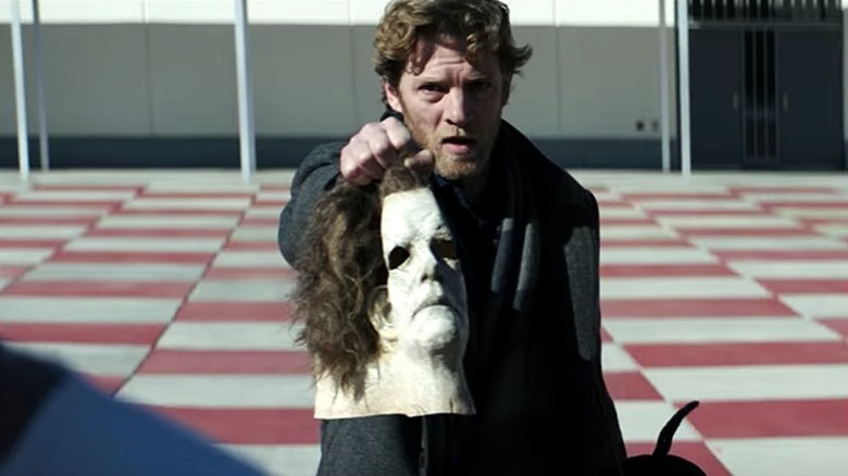 Michael Myers offered his mask