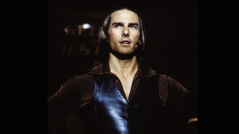 Tom Cruise delivers an inspirational talk