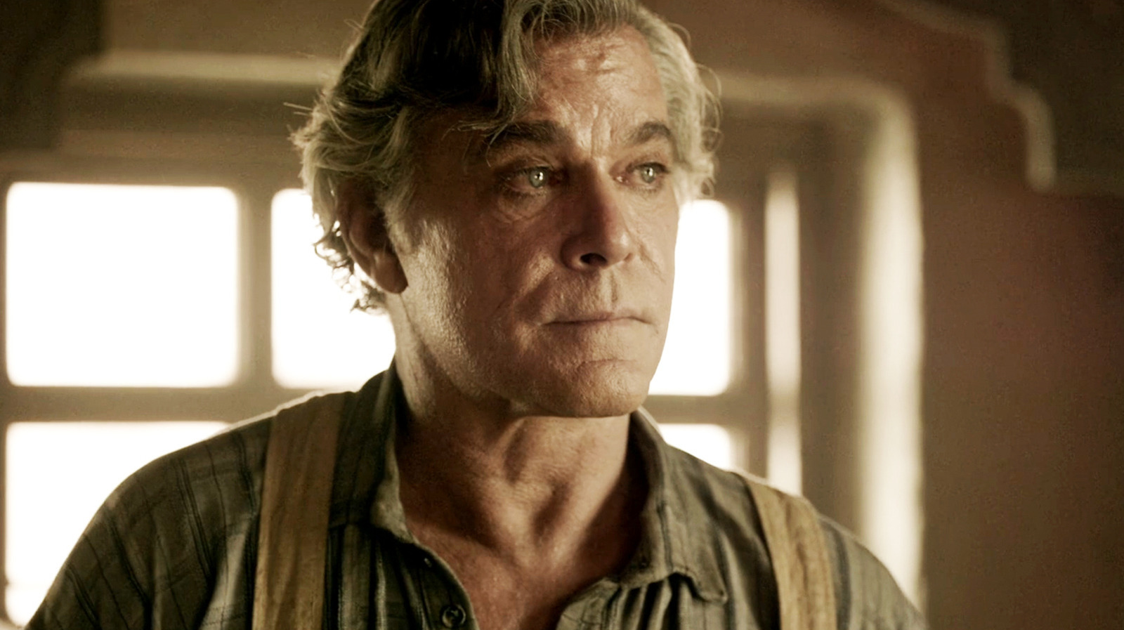 De enige western van Ray Liotta was een met sterren bezaaide miniserie die op Prime Video werd gestreamd