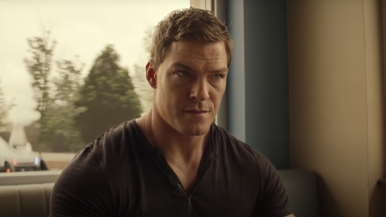 Alan Ritchson Reacher Amazon