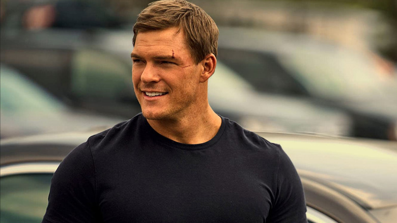 Alan Ritchson in Reacher