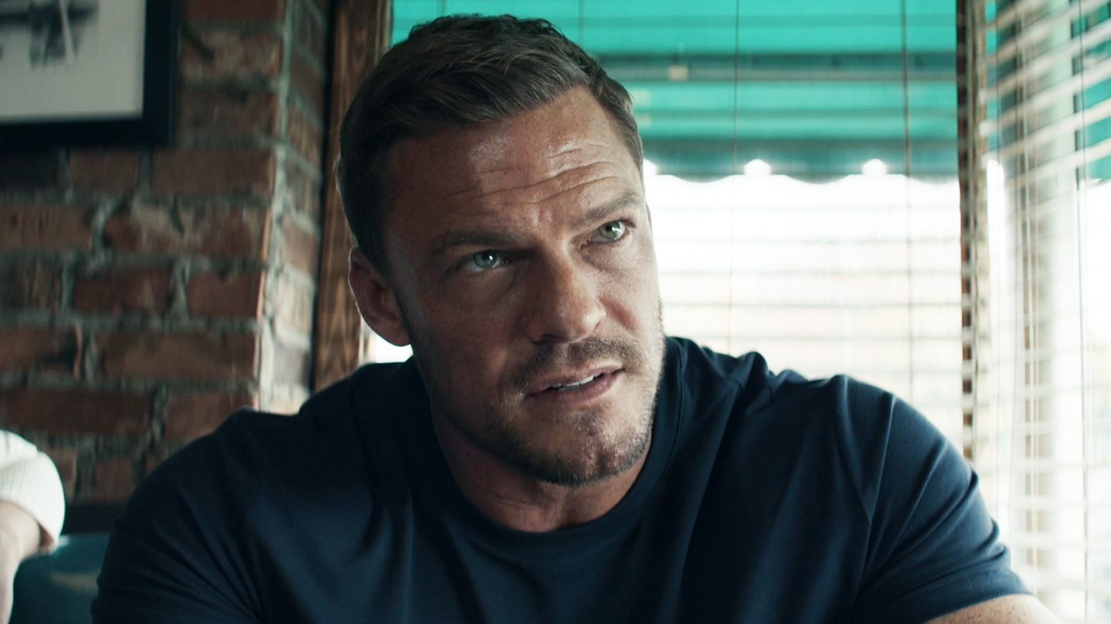 Alan Ritchson Fight: 'Reacher' Star in Altercation – Video & Conflicting Reports - News Directory 3