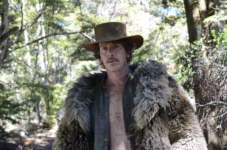 Ben Mendelsohn in Slow West