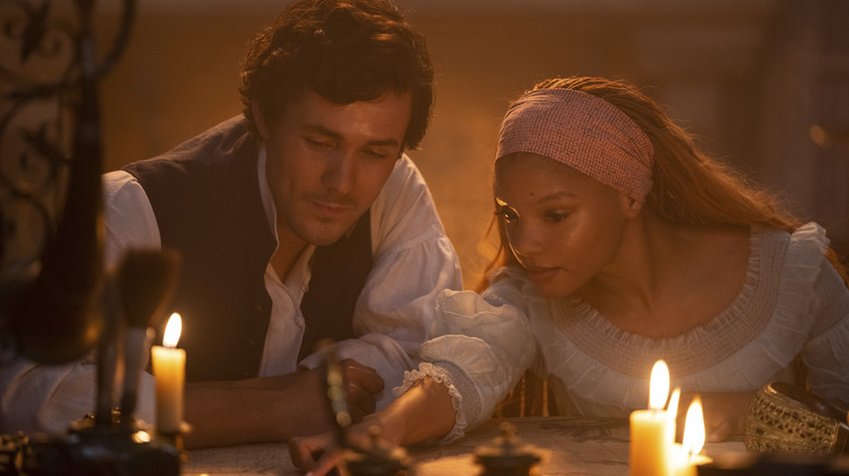 Jonah Hauer-King and Halle Bailey in The Little Mermaid