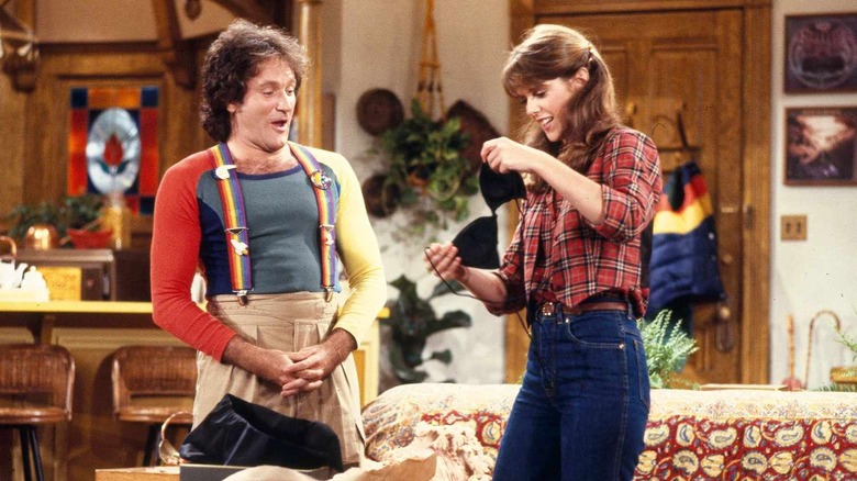 Mork and Mindy packing