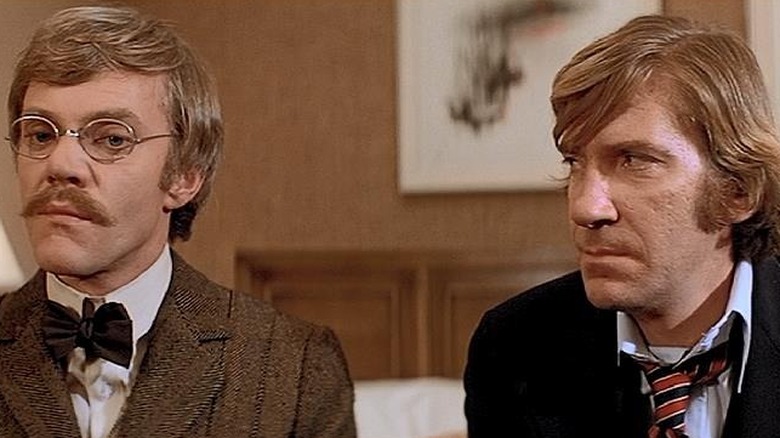 H.G. Wells and Jack the Ripper in a hotel room in Time After Time