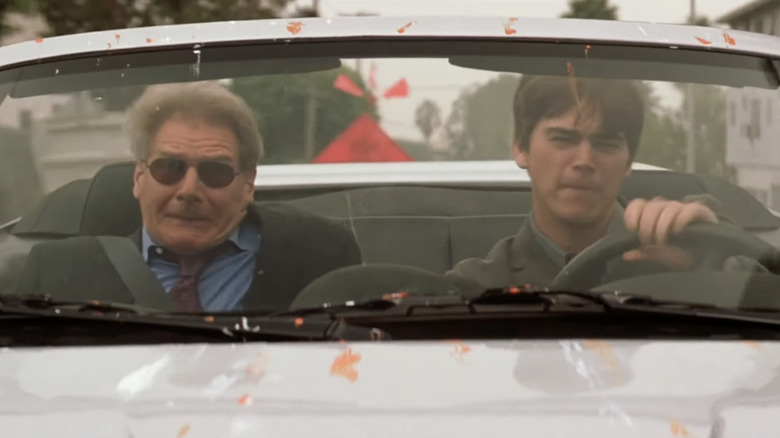 Harrison Ford as Sergeant Joe Gavilan and Josh Hartnett as Detective K.C. Calden driving a car out of control in Hollywood Homicide