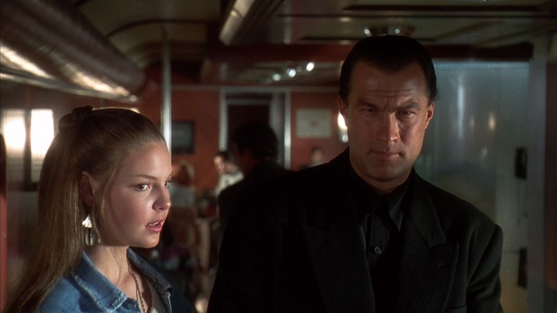 Sarah and Ryback on a train in Under Siege 2: Dark Teritory