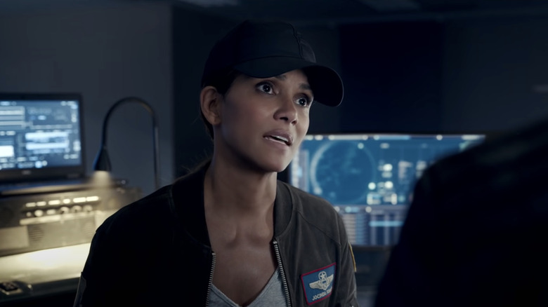 Moonfall Halle Berry