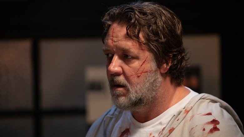 O filme Exorcismo 2024 Russell Crowe 