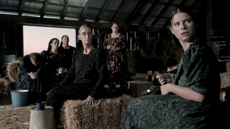 Jessie Buckley, Judith Ivey, and the cast of Women Talking