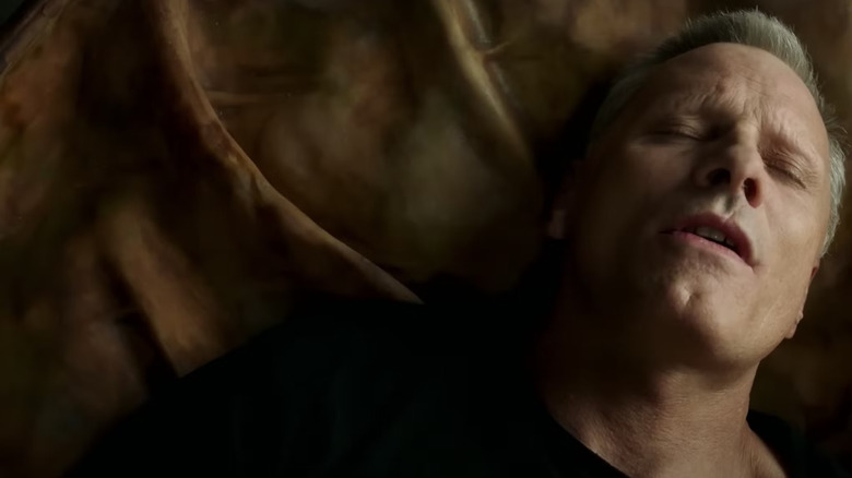 Viggo Mortensen in Crimes of the Future