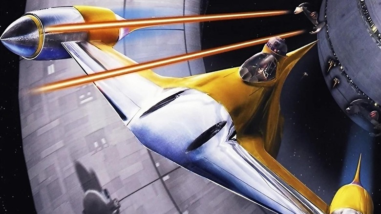 An N-1 Naboo Starfighter in a dogfight with a Trade Federation ship in Star Wars: Starfighter