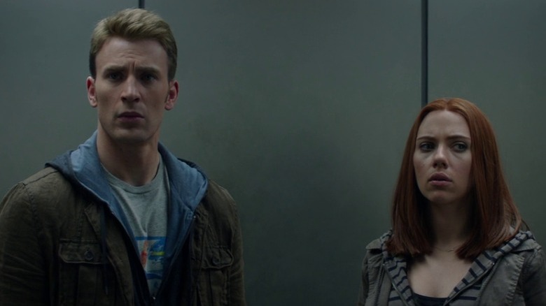 Scarlett Johansson Chris Evans in elevator