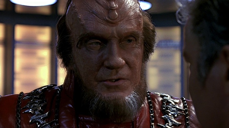 David Warner als Gorkon in gesprek met Kirk in Star Trek VI: The Undiscovered Country