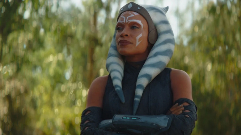 Ahsoka folded arms