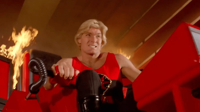 Flash Gordon fighting