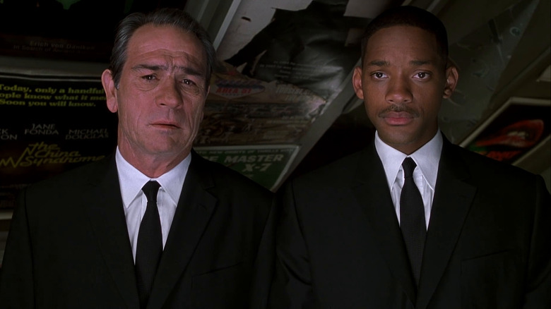 Tommy Lee Jones and Will Smith frowning Men in Black II