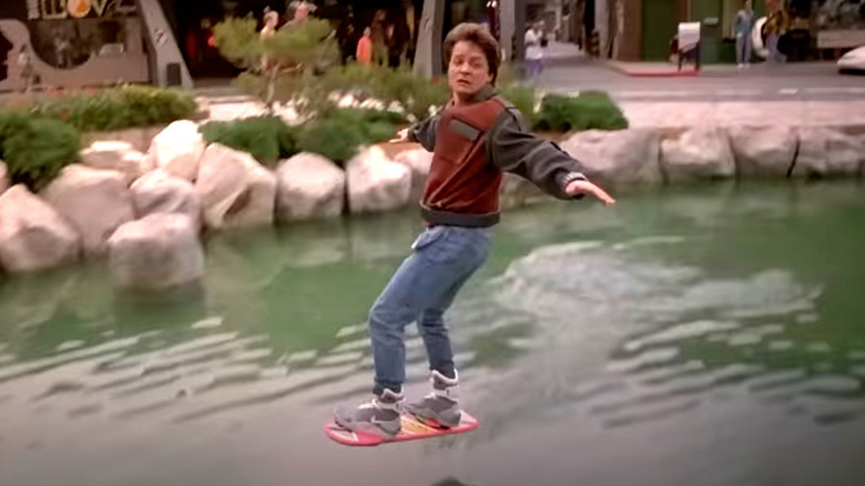 Marty hoverboard chase