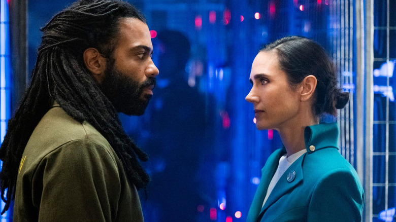 Daveed Diggs talking to Jennifer Connelly