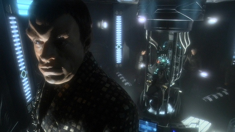 Romulan Admiral Valdore on Star Trek: Enterprise in drone ship command center