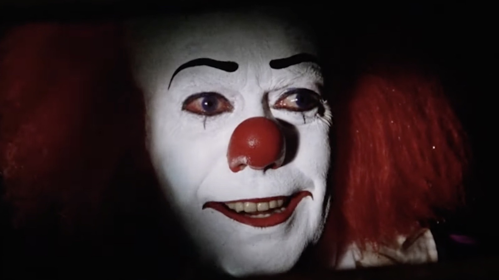 Seeing Tim Curry in a sewer on set was apparently as scary as it sounds