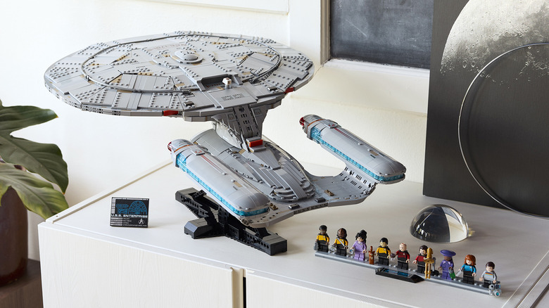 LEGO Star Trek The Next Generation Enterprise-D set
