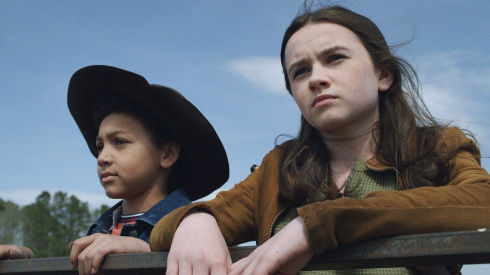 Set Photo From The Walking Dead Finale's Original Ending Reveals Adult