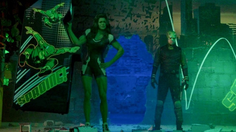 Tatiana Maslany and Charlie Cox in She-Hulk: Attorney At Law