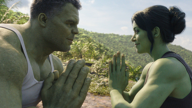 Mark Ruffalo and Tatiana Maslany in She-Hulk: Attorney at Law