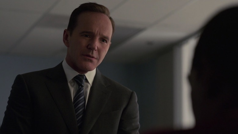 SHIELD Agent Phil Coulson Warns Congress About The Threat Of Life