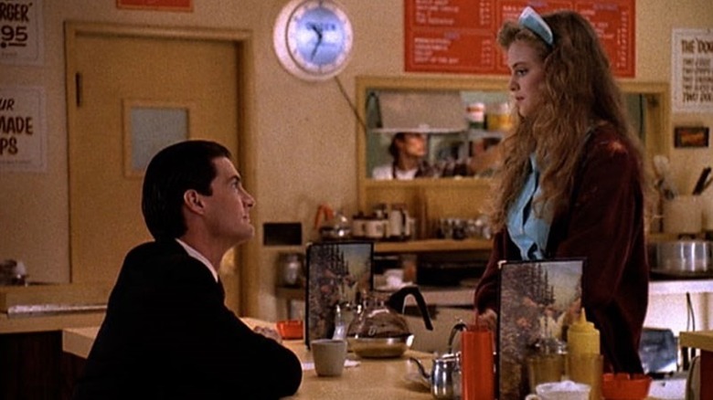 Agent Cooper orders coffee