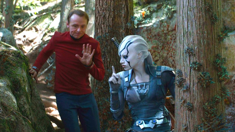 Scotti and Jella are walking through the forest at Star Treke Beyond