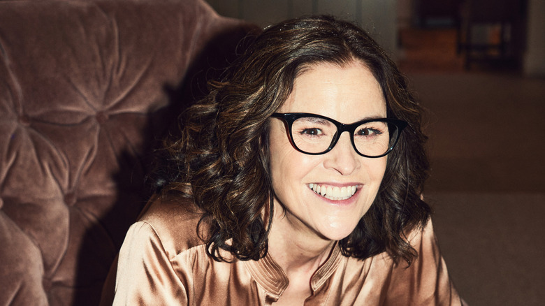 Single Drunk Female Promo Image of Ally Sheedy