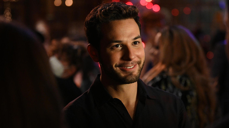 Skylar Astin in Zooey's Extraordinary Christmas