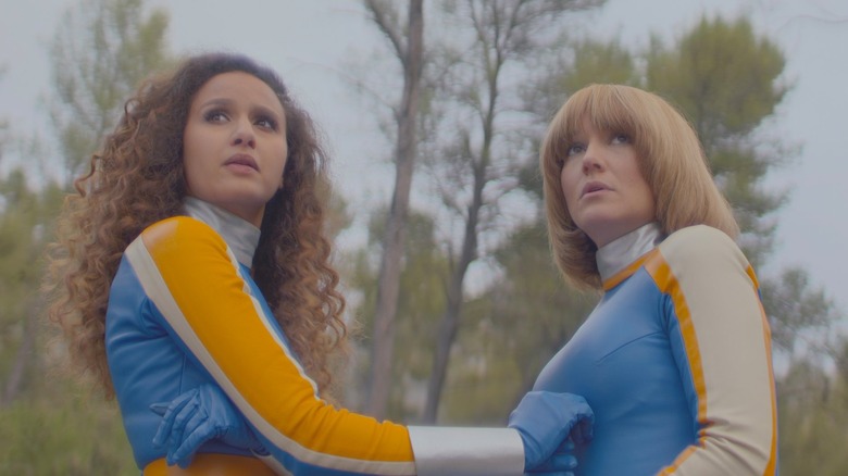 Anaïs Demoustier and Oulaya Amamra in Smoking Causes Coughing
