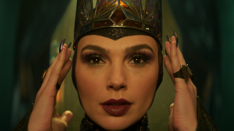 The Evil Queen staring at her reflection in Snow White (2025)