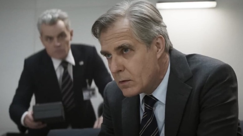 Henry Czerny in Dead Reckoning 