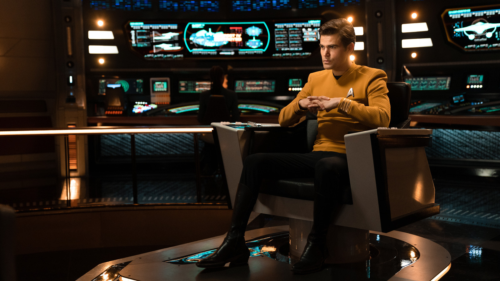 Spock And Kirk's First Star Trek: Strange New Worlds Meeting Is ...