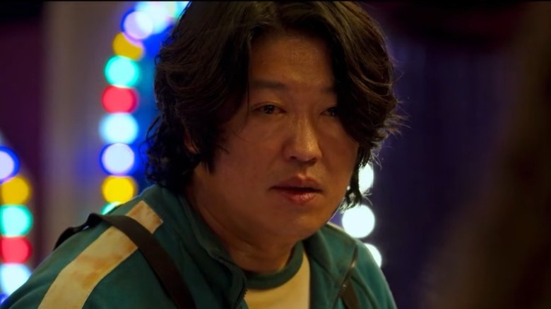 Heo Sung-tae's Jang Deok-su staring on Squid Game