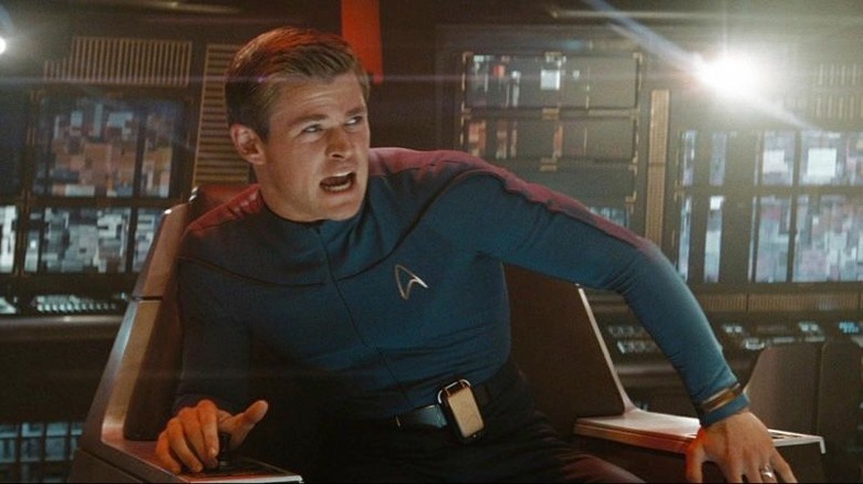 chris hemsworth star trek