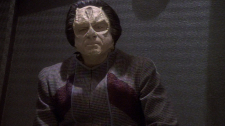 Marritza in his cell on Star Trek: Deep Space Nine