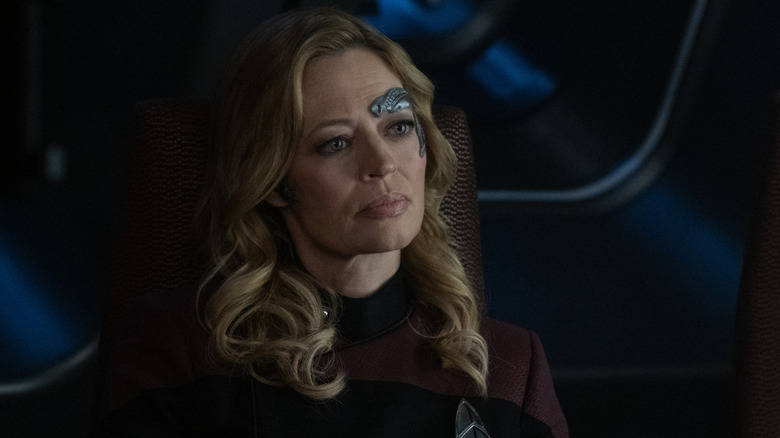 స్టార్ ట్రెక్‌లో యూనిఫాం ధరించిన తొమ్మిది మందిలో ఏడుగురు: పికార్డ్