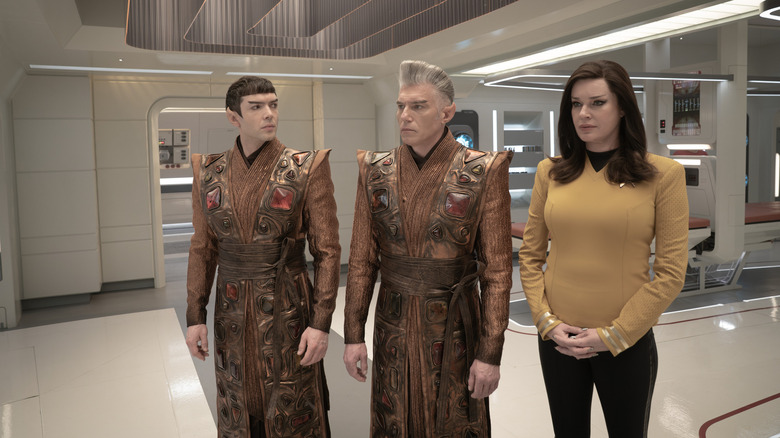 A Vulcan Pike in between Spock and Commander Chin-Riley in Star Trek: Strange New Worlds