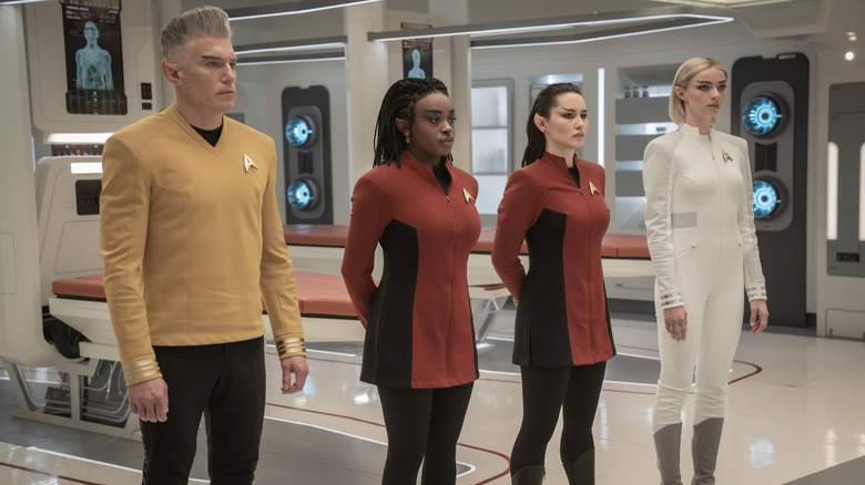 Captain Pike, Oura, Lan, and a church nurse in Volcans in Star Teck: strange new worlds