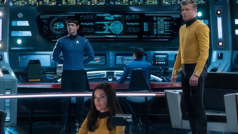 Spock, Pike, Enterprise crew