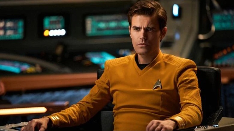 Wesley as Kirk yellow uniform