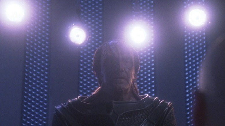 Cardassian Gul Madred and four lights
